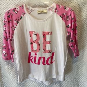 NWT - Girls Adorable “Be Kind” 3/4 Inch Floral Sleeve, Pink & White Shirt
